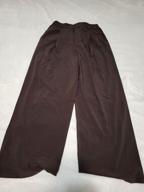 NWT GapFit Runaround Full Length High-Waisted Wide Leg Pants M